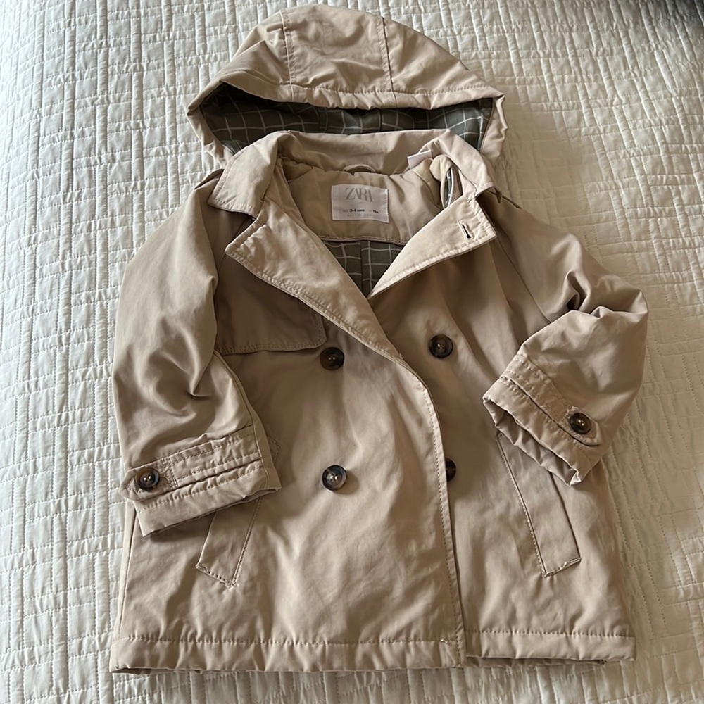 Zara boys trench coat, padded, beige 3-4 years